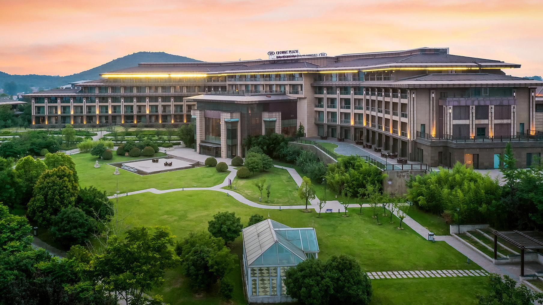 Crowne Plaza Xuzhou Dalong Lake By Ihg ภายนอก รูปภาพ