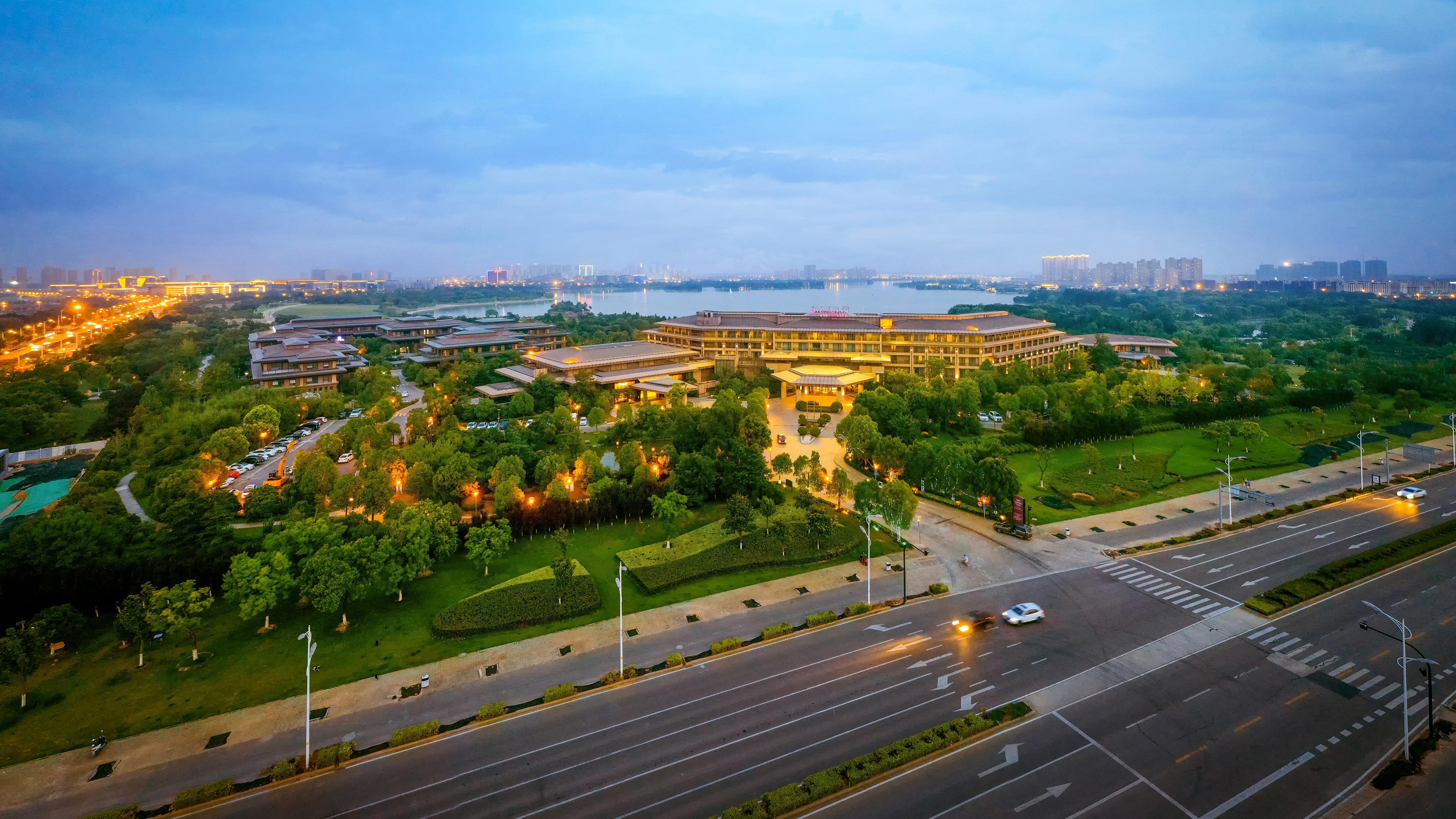 Crowne Plaza Xuzhou Dalong Lake By Ihg ภายนอก รูปภาพ